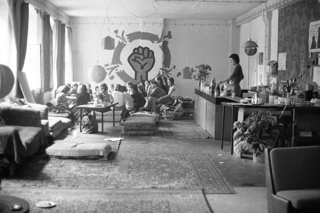 Group meetings in the LAZ, Kulmerstraße (Berlin-Schöneberg, 1975). Photo: LAZ-Archive